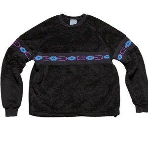 Urban outfitters Sherpa crewneckk pullover sweater size small